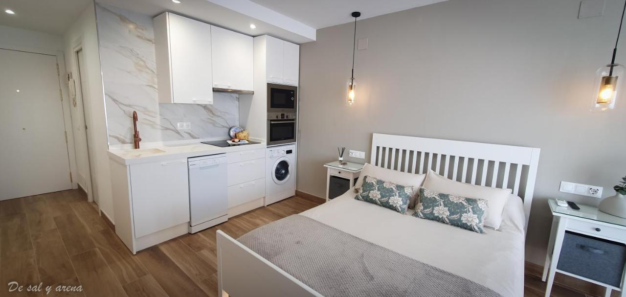 Elegante Estudio Frente A La Playa Benalmádena Εξωτερικό φωτογραφία